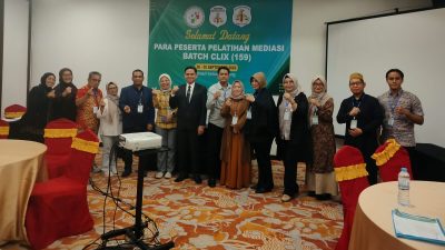 Para peserta saat mengikuti pelatihan mediasi batch dalam rangka meningkatkan kapasitas dan kompetensi para peserta dalam penyelesaian sengketa secara damai. (FAKTANASIONAL/HO).