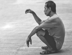 Benarkah Orang Bengong Banyak Pikiran?