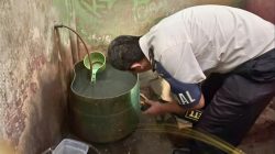 Petugas Lapas Muara Tebo gelar razia di blok hunian warga binaan setempat. (FAKTANASIONAL/HO).