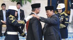 Momen Khidmat di Istana Negara: Presiden Anugerahkan Bintang Mahaputera untuk Sejumlah Tokoh